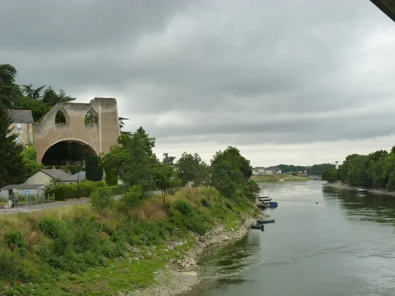 Tour de chevalement pour l'extraction du charbon à Montjean-sur-Loire