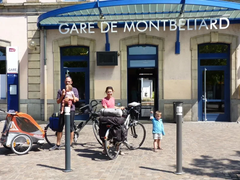 arrivés à la gare de Montbéliard, fin du voyage