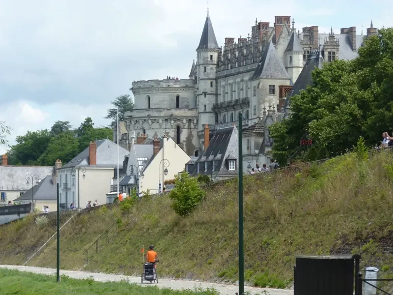 le château royal d'Amboise - Eurovélo 6 / la Loire à vélo