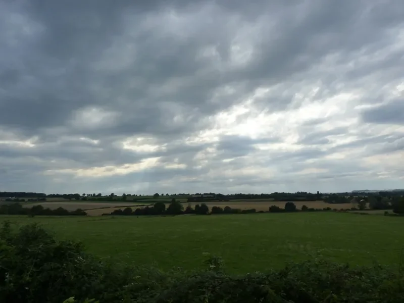 les nuages arrivent