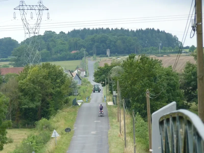 route secondaire dans le nivernais sur l'Eurovélo 6