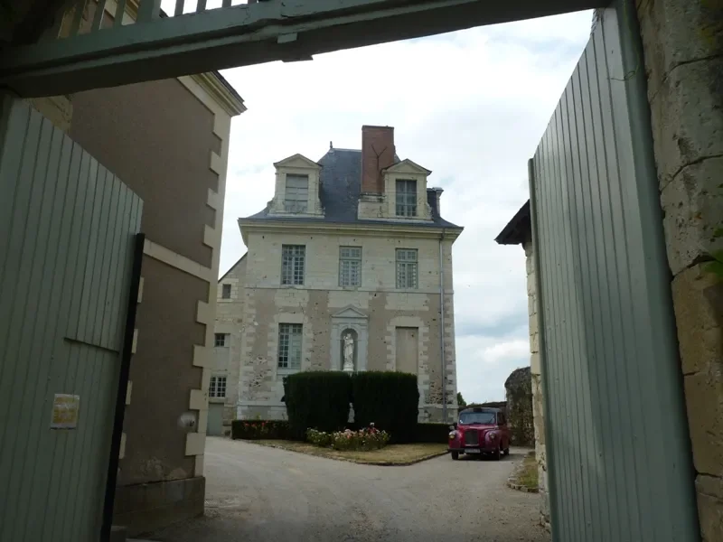 maison - Eurovélo 6 / la Loire à vélo