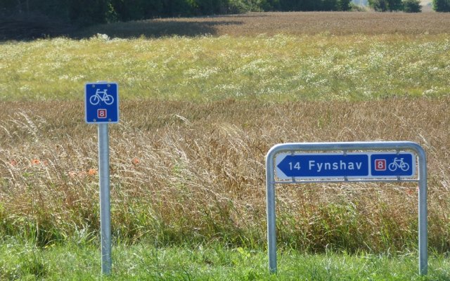 Photo : panneaux sur l'itinéraire n°8 Østersøruten véloroute de la mer Baltique, Danemark